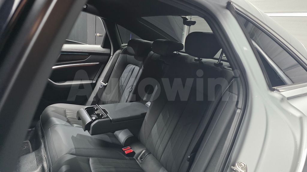 Audi A6(C8) 40 TDI — снимка 12