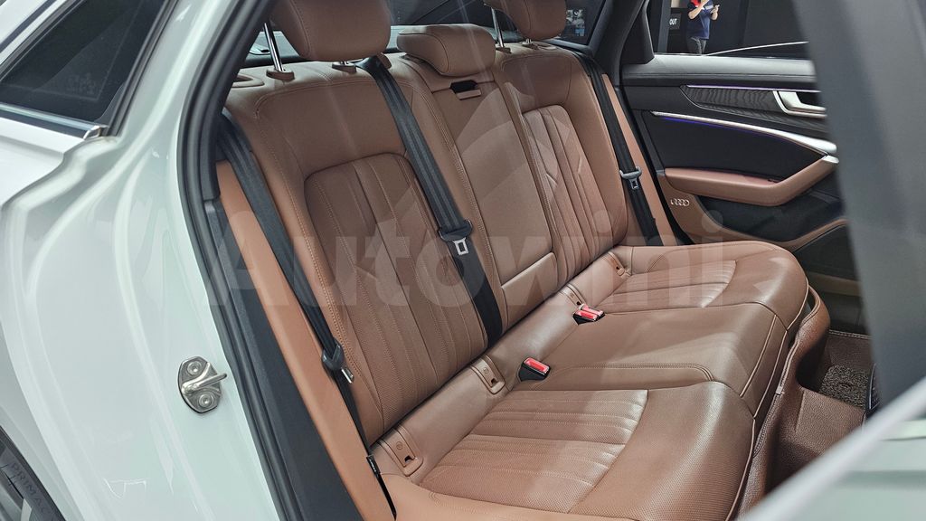 Audi A6(C8) 40 TDI Premium — снимка 10
