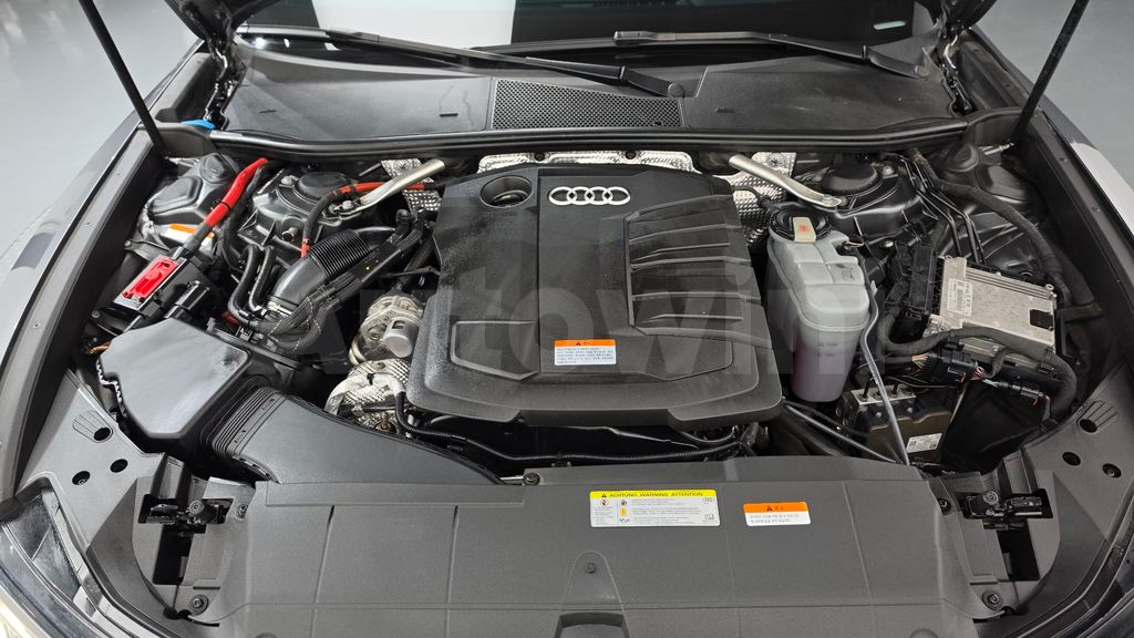 Audi A6(C8) 40 TDI — снимка 6