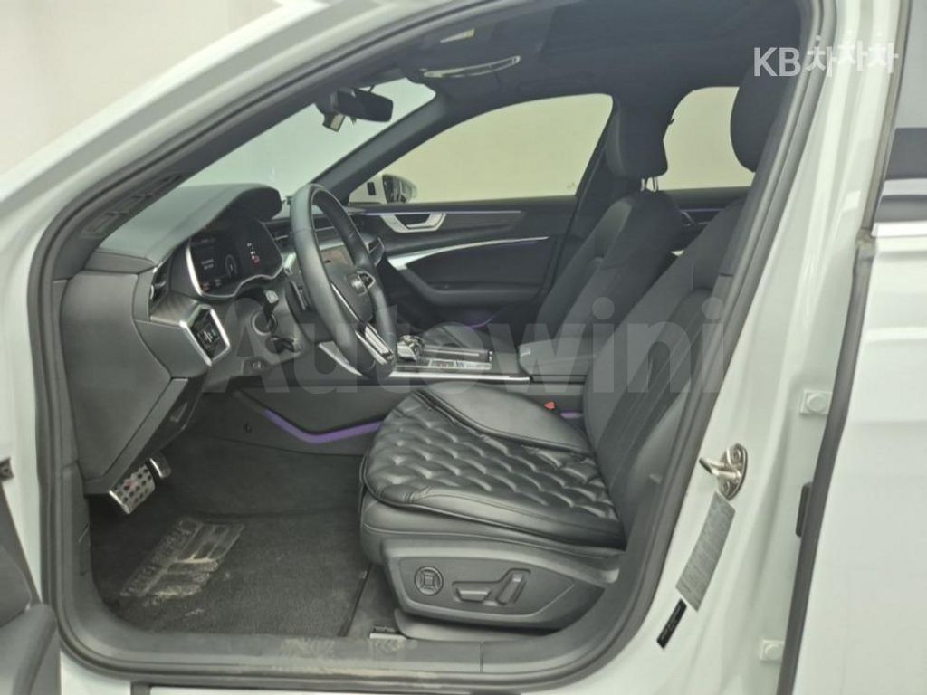 Audi A6(C8) 40 TDI Premium — снимка 11
