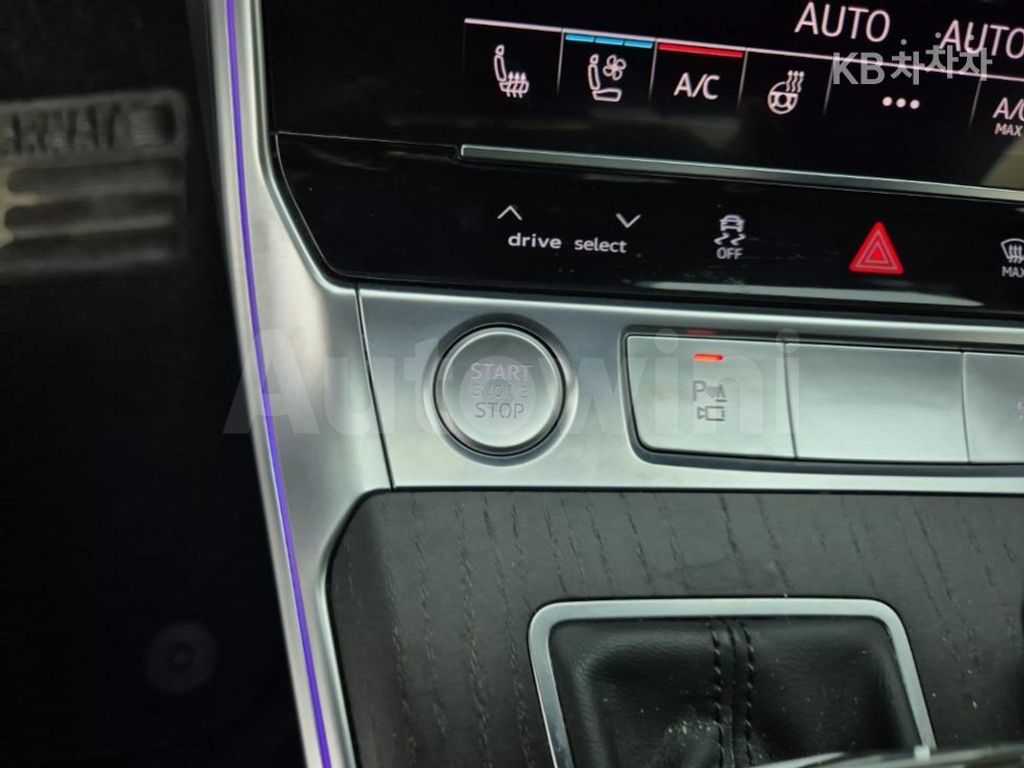 Audi A6(C8) 40 TDI Premium — снимка 18