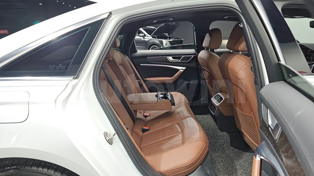 Audi A6(C8) 45 TFSI Quattro Premium — снимка 11