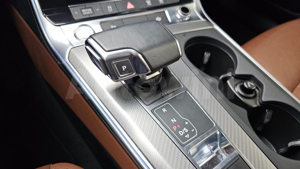Audi A6(C8) 40 TDI — снимка 9