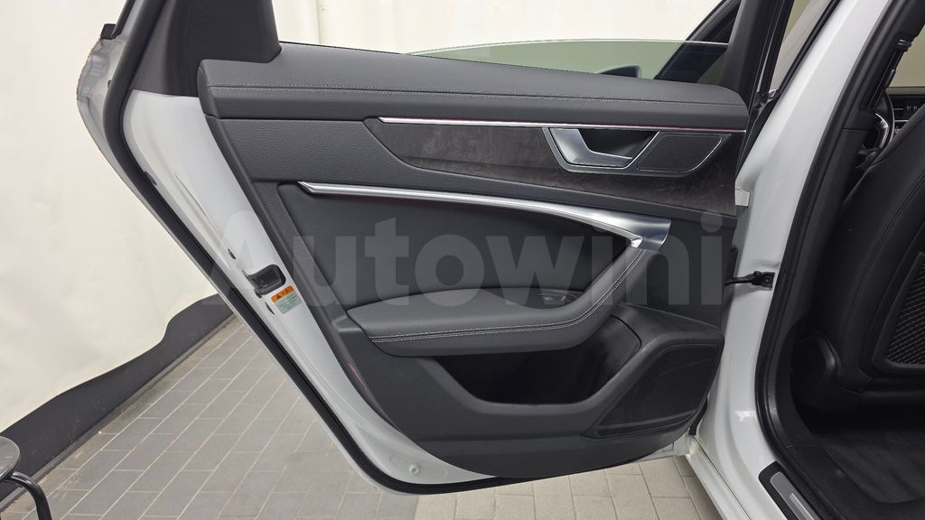 Audi A6(C8) 45 TDI Quattro Premium — снимка 19