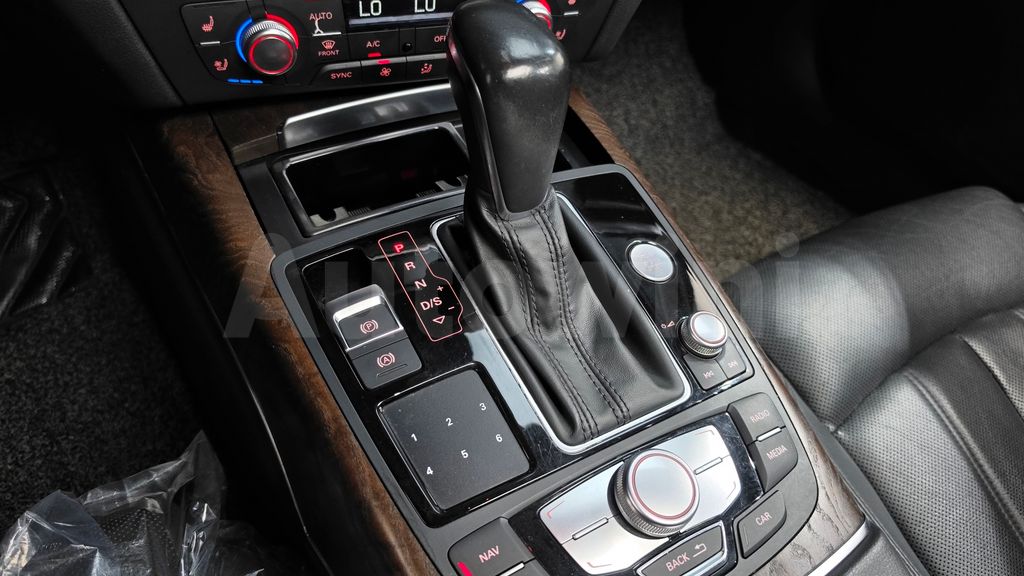 Audi New A6 35 TDI Quattro Premium C7 — снимка 9