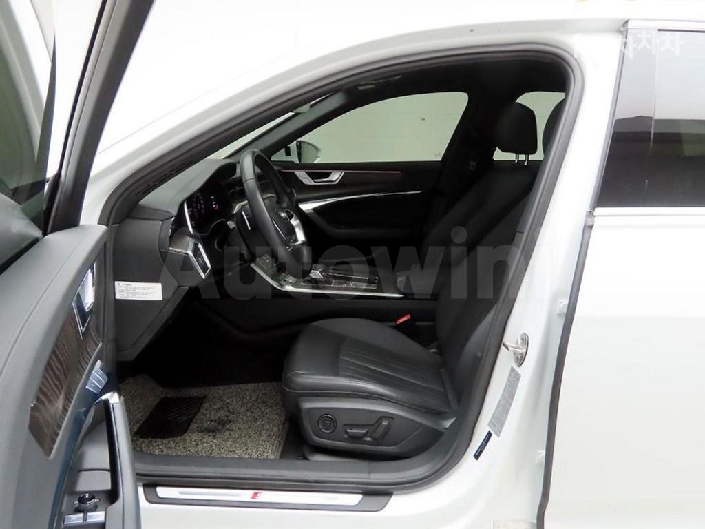 Audi A6(C8) 40 TDI Premium — снимка 14