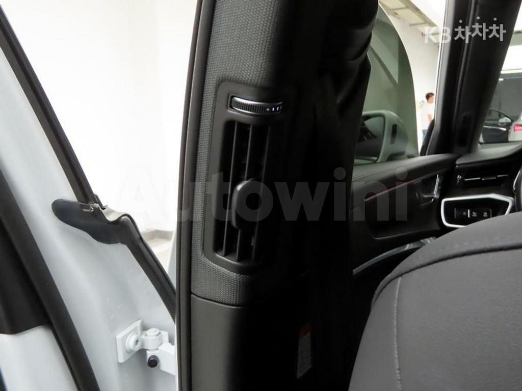 Audi A6(C8) 40 TDI Premium — снимка 13