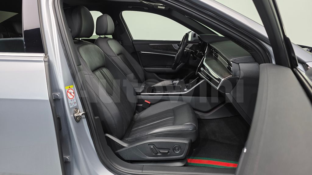 Audi A6(C8) 40 TDI Premium — снимка 11