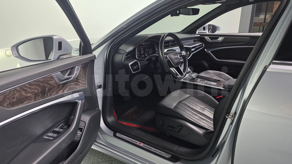 Audi A6(C8) 40 TDI Premium — снимка 10