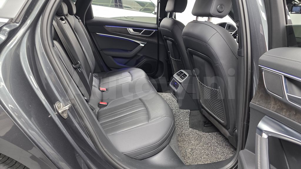 Audi A6(C8) 45 TDI Quattro Premium — снимка 11