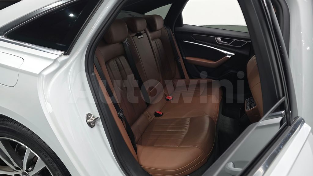 Audi A6(C8) 40 TDI Premium — снимка 10