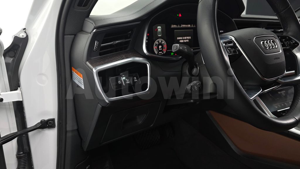 Audi A6(C8) 40 TDI Premium — снимка 12
