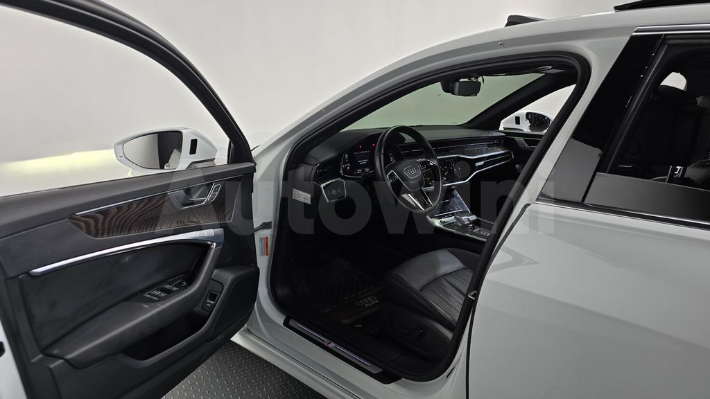Audi A6(C8) 45 TFSI Quattro Premium — снимка 10