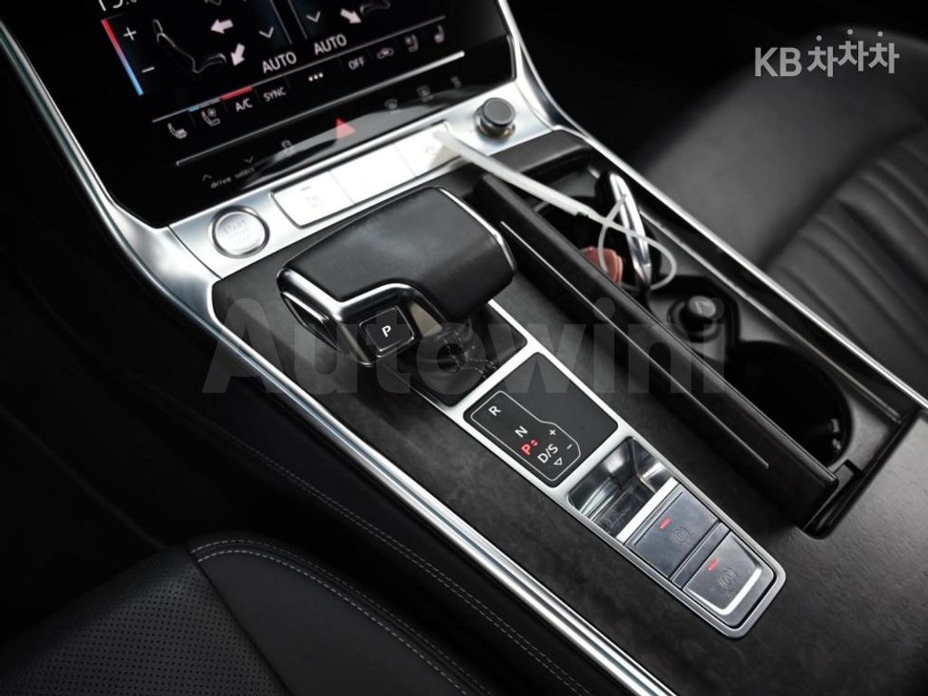 Audi A6(C8) 40 TDI Quattro Premium — снимка 9