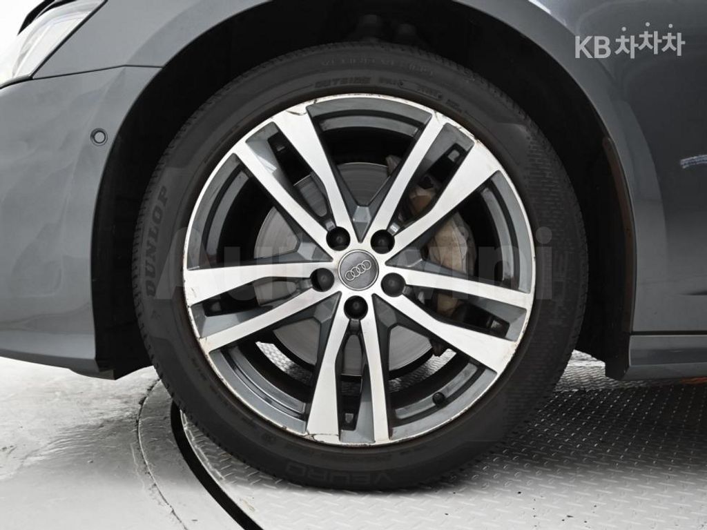 Audi A6(C8) 40 TDI Quattro Premium — снимка 5