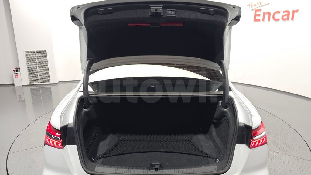 Audi A6(C8) 40 TDI Premium — снимка 20