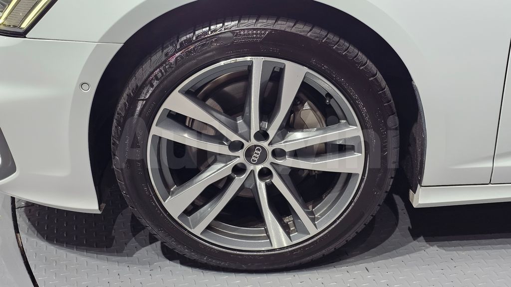 Audi A6(C8) 45 TFSI Quattro Premium — снимка 5