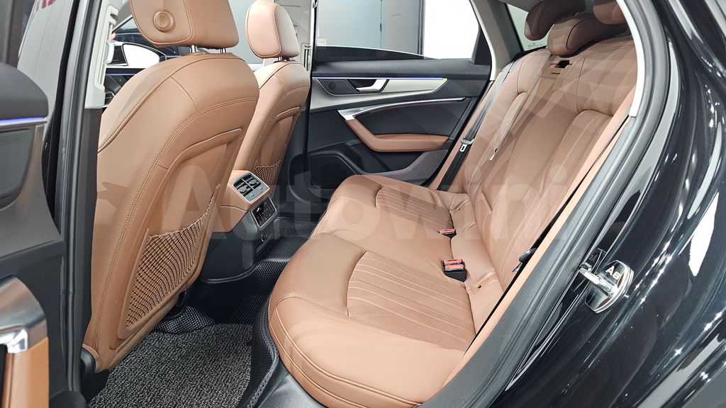 Audi A6(C8) 45 TFSI Quattro — снимка 11