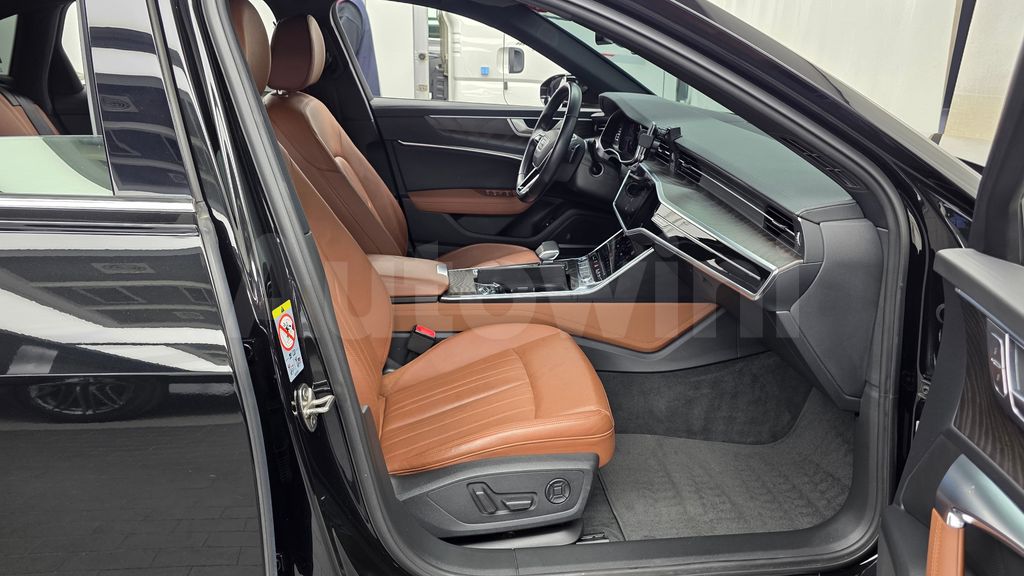 Audi A6(C8) 50 TDI Quattro Premium — снимка 11