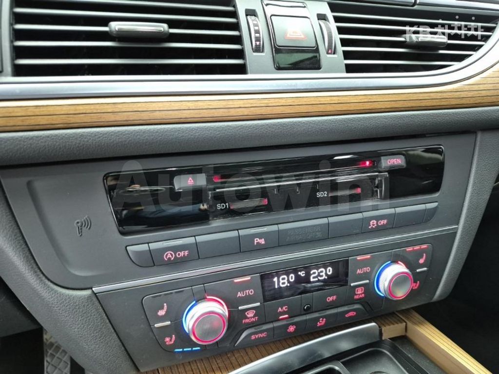 Audi A6 40 TDI Quattro Sports C7(15~) — снимка 10