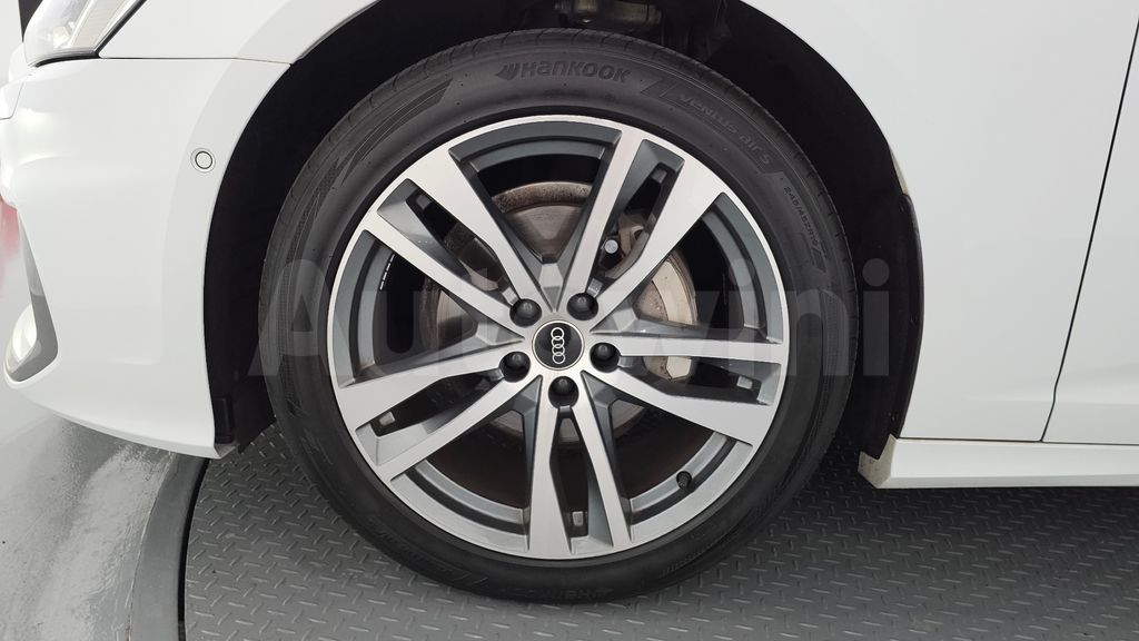 Audi A6(C8) 40 TDI Premium — снимка 5
