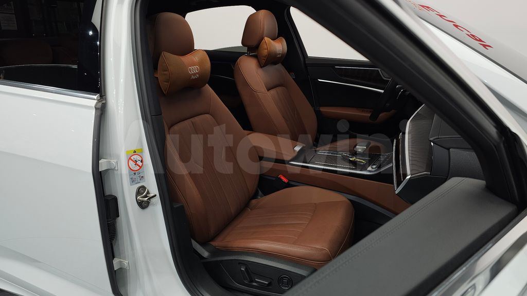 Audi A6(C8) 40 TDI Premium — снимка 10