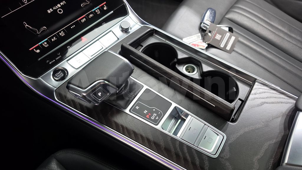Audi A6(C8) 40 TDI Premium — снимка 9