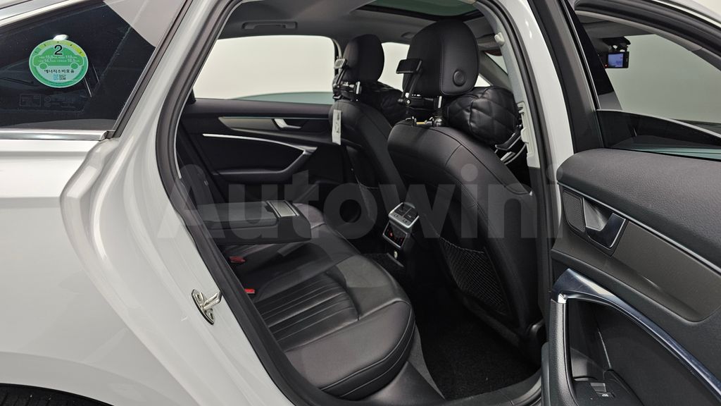 Audi A6(C8) 40 TDI — снимка 12