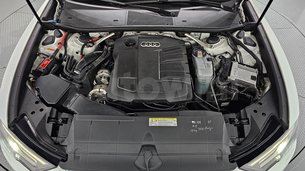 Audi A6(C8) 40 TDI — снимка 6