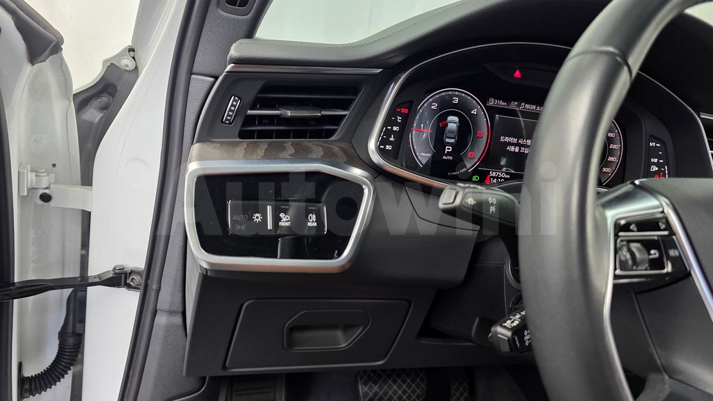 Audi A6(C8) 40 TDI Quattro Premium — снимка 16