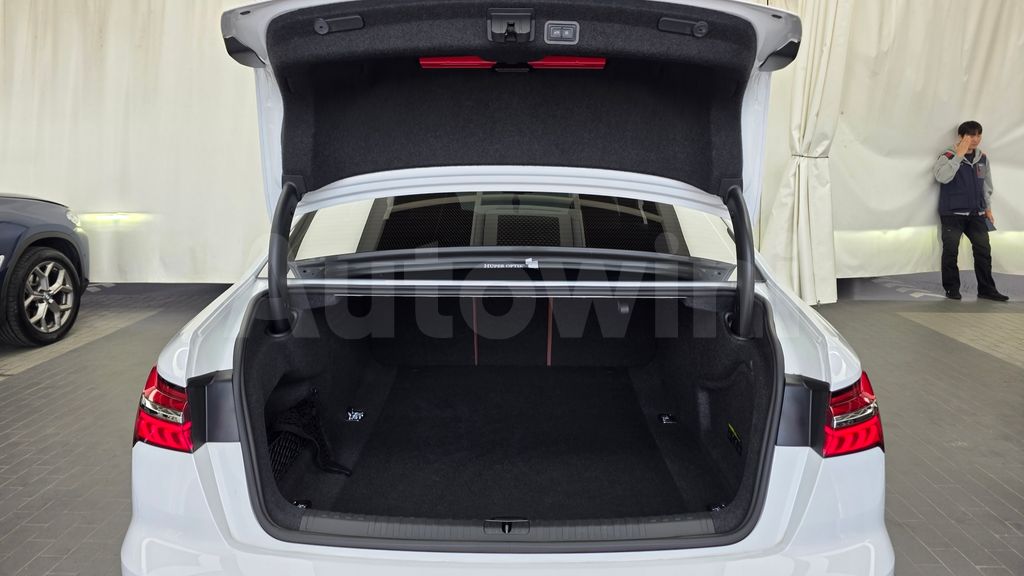 Audi A6(C8) 40 TDI Quattro Premium — снимка 20