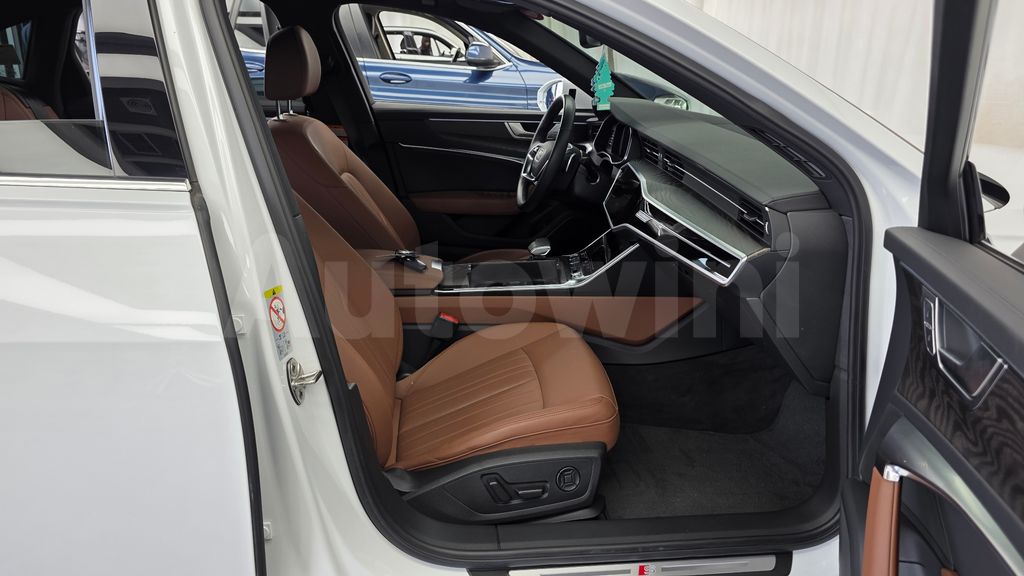 Audi A6(C8) 40 TDI Quattro Premium — снимка 11