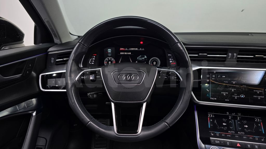 Audi A6(C8) 40 TDI — снимка 12