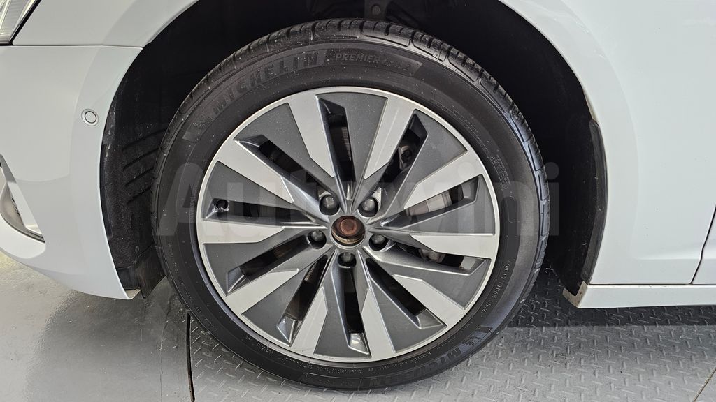 Audi A6(C8) 45 TFSI — снимка 5