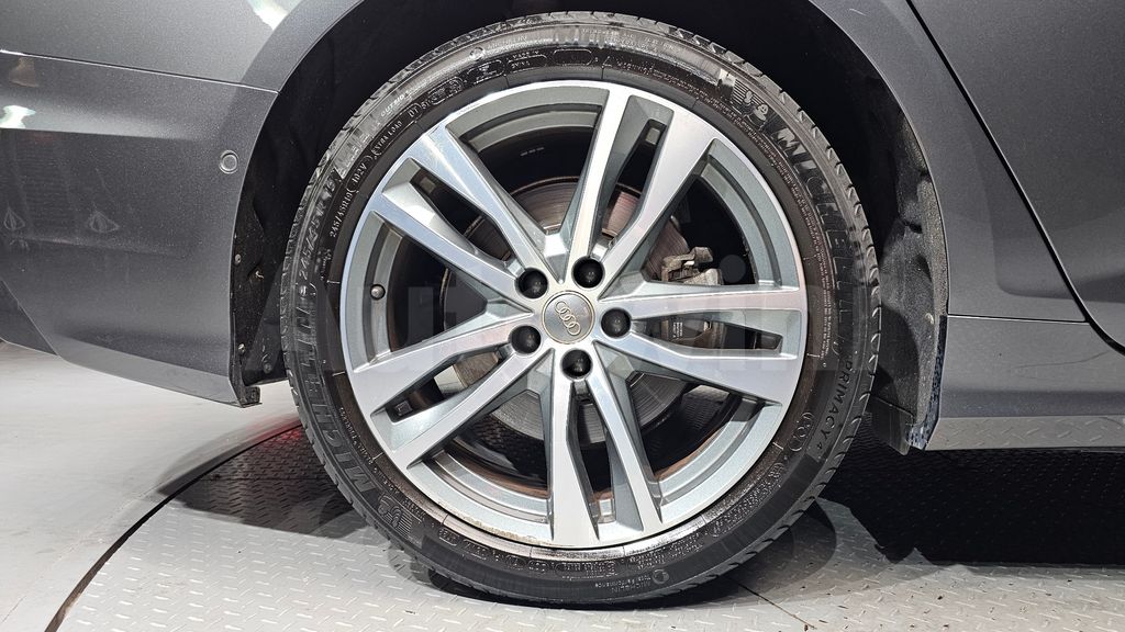 Audi A6(C8) 45 TDI Quattro Premium — снимка 5