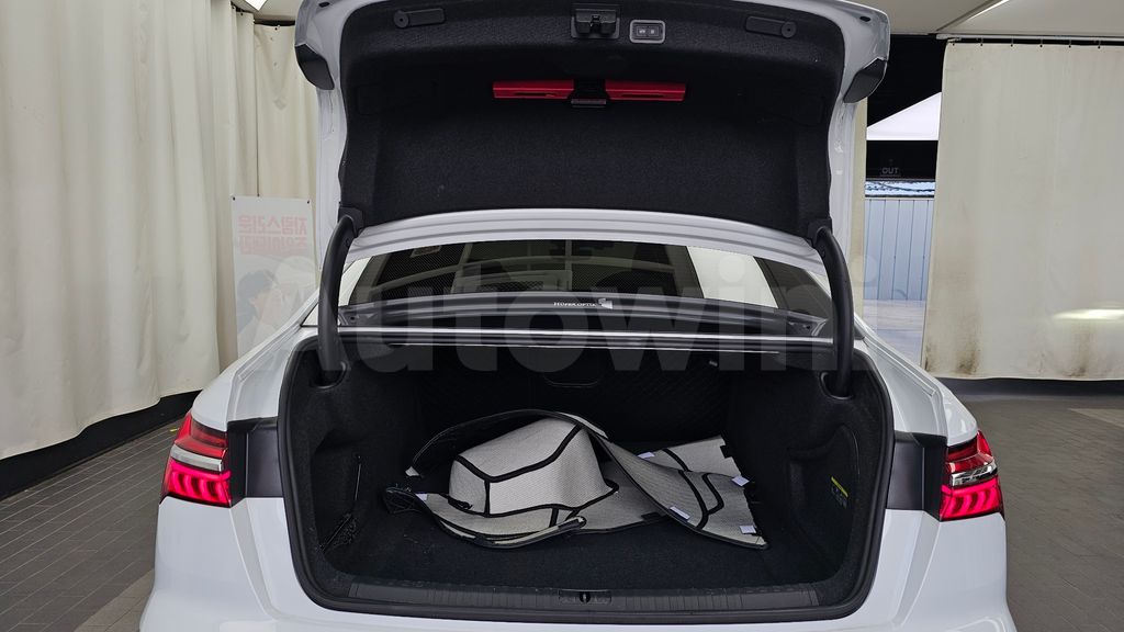 Audi A6(C8) 40 TDI Premium — снимка 20