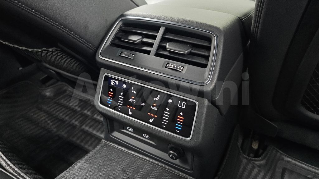 Audi A6(C8) 40 TDI Premium — снимка 19