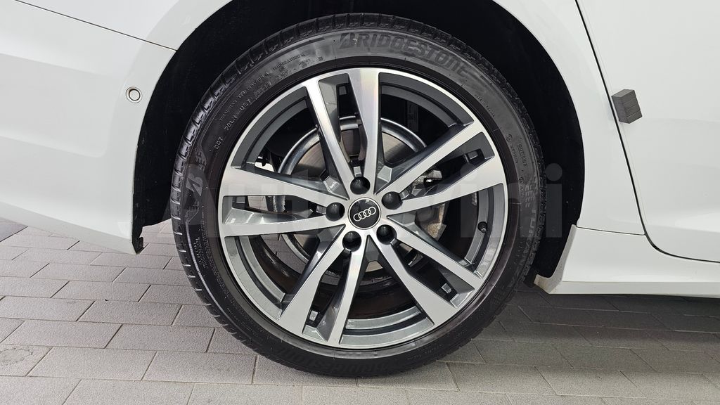 Audi A6(C8) 40 TDI Premium — снимка 5