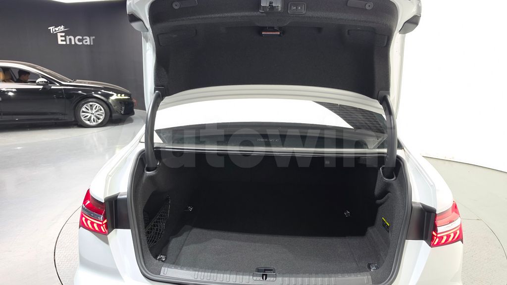 Audi A6(C8) 40 TDI Quattro Premium — снимка 19