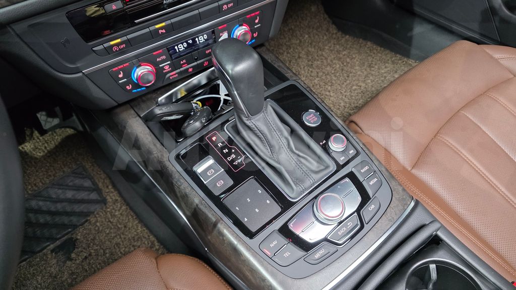 Audi New A6 35 TDI Premium C7 — снимка 9