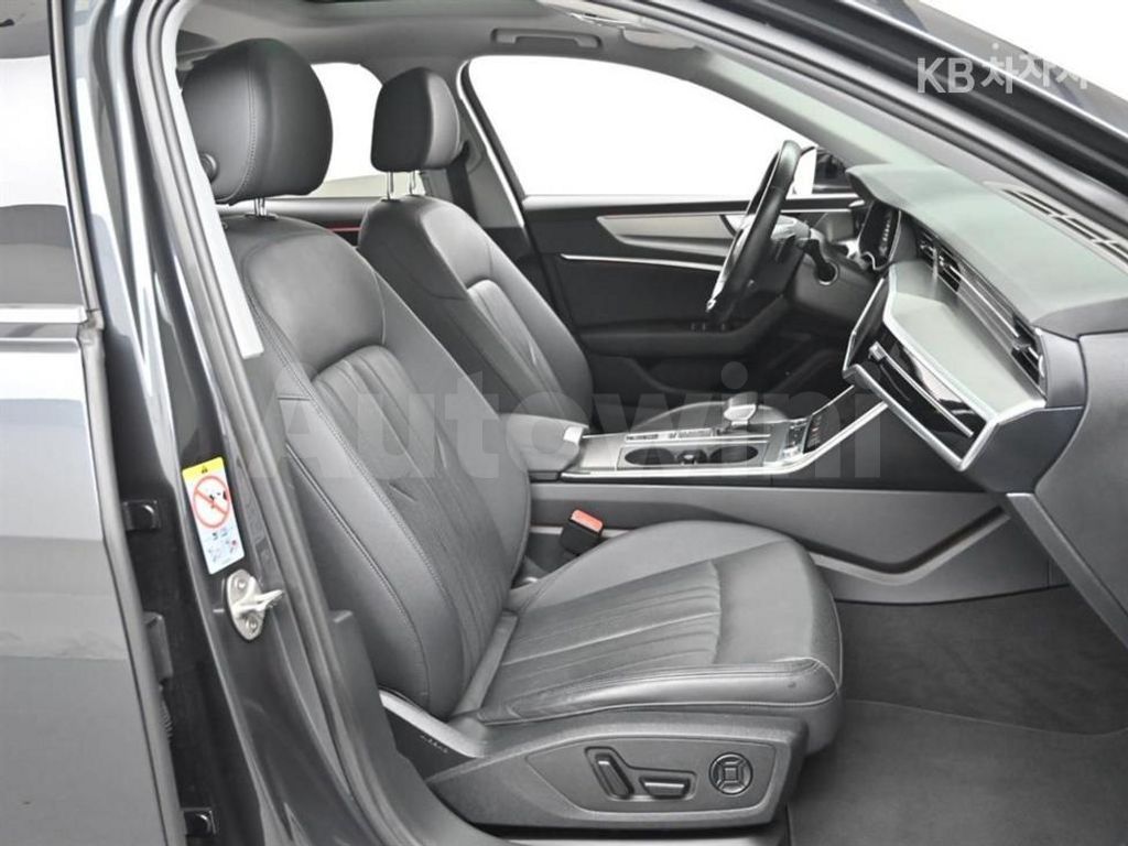 Audi A6(C8) 40 TDI Premium — снимка 10