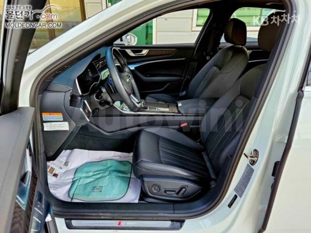 Audi A6(C8) 45 TFSI Basic — снимка 17