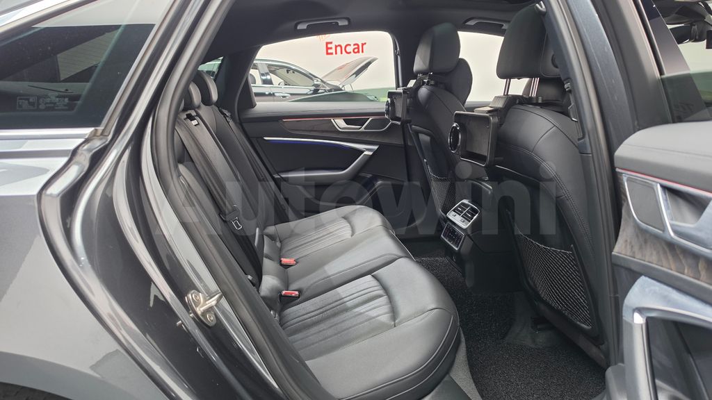 Audi A6(C8) 40 TDI Quattro Premium — снимка 11