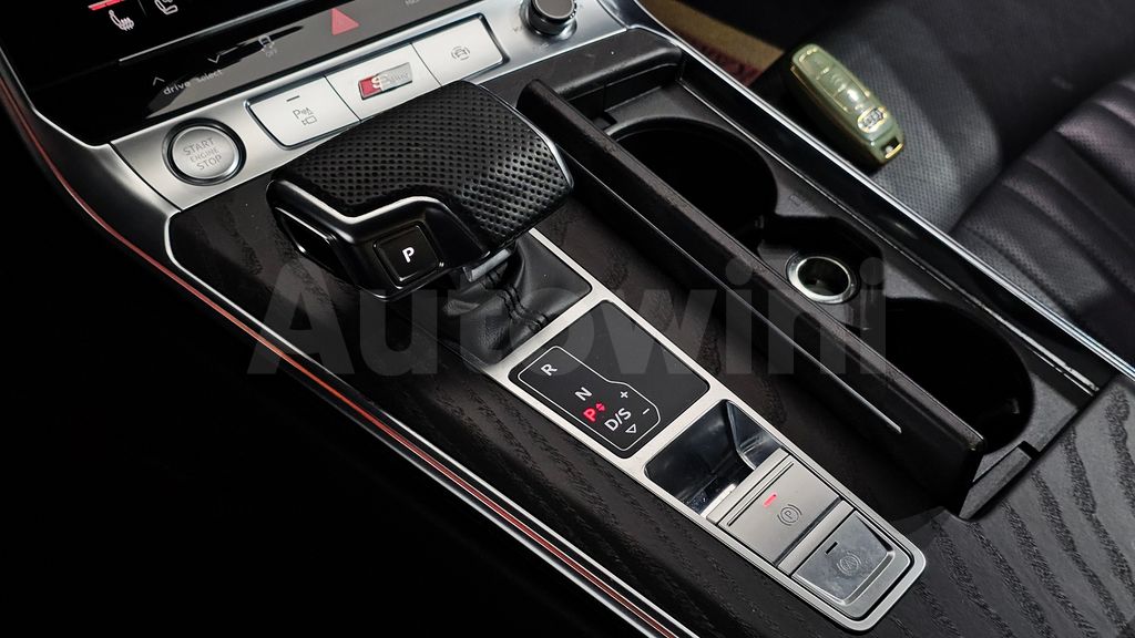 Audi A6(C8) 40 TDI Premium — снимка 9