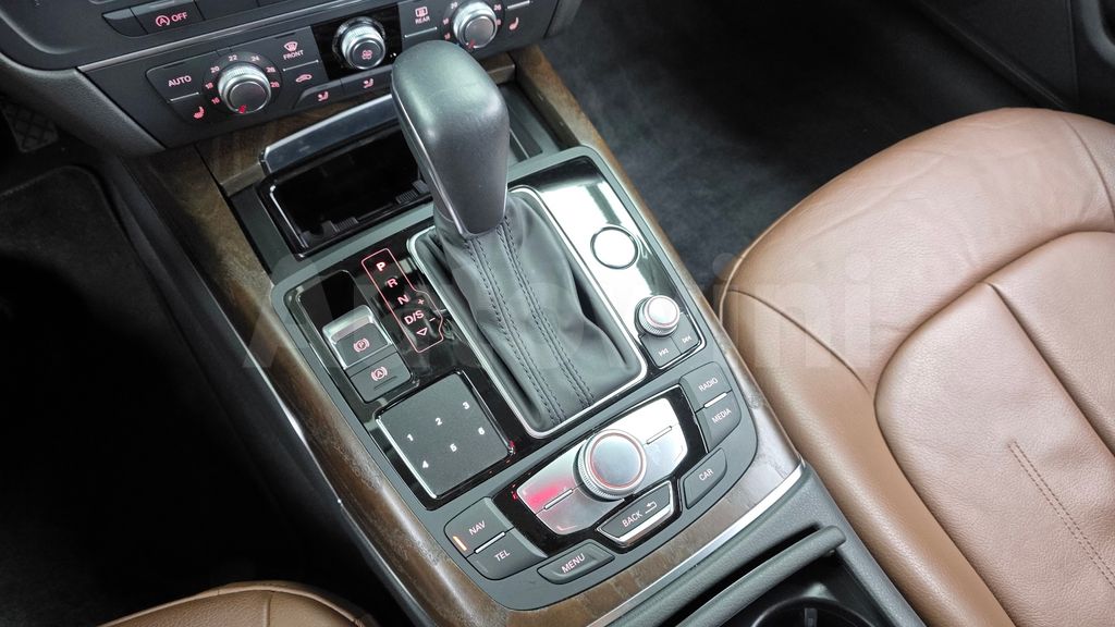 Audi New A6 40 TDI Quattro C7 — снимка 9