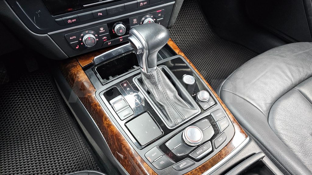 Audi New A6 2.0 TDI Dynamic C7 — снимка 9