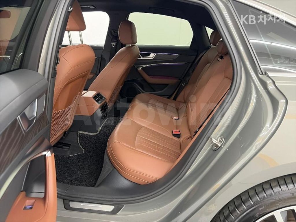 Audi A6(C8) 40 TDI Premium — снимка 12