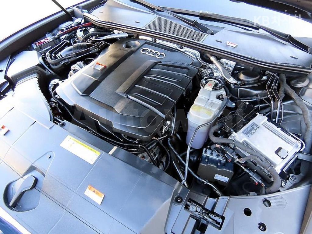 Audi A6(C8) 40 TDI Premium — снимка 19