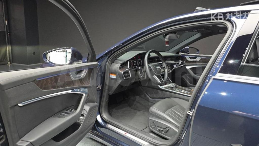 Audi A6(C8) 40 TDI Quattro Premium — снимка 11