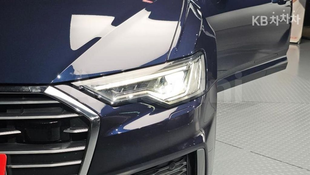 Audi A6(C8) 40 TDI Quattro Premium — снимка 17